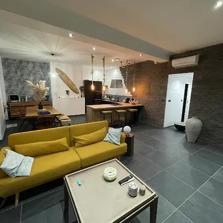 110m2 Terrasse Climatisé Quartier Médiéval Appartement *