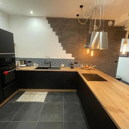 Appartement 110m2 Terrasse Climatisé Quartier Médiéval *
